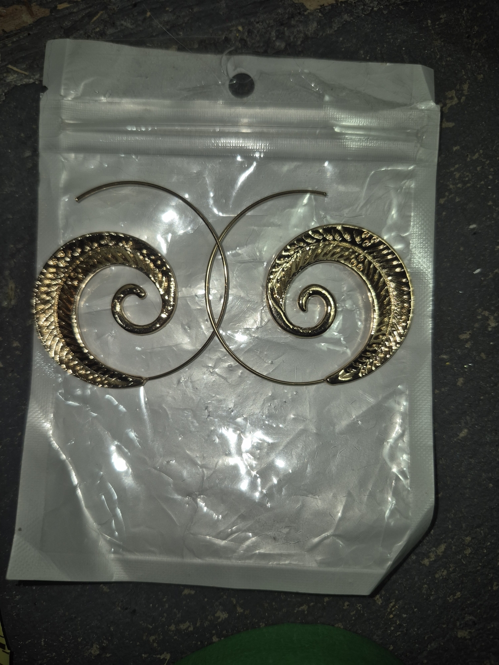 Fashion Jewelry Gold Spiral Textured Hoop Earrings